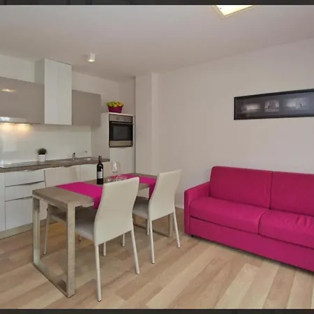 Adria Apartament *